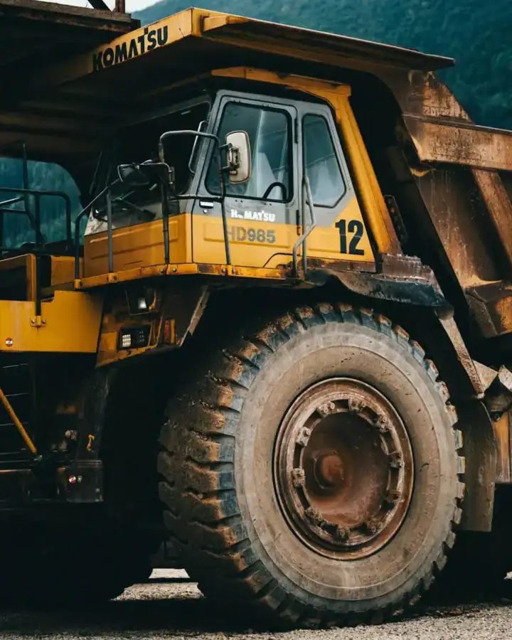 heavy plant dump truck
